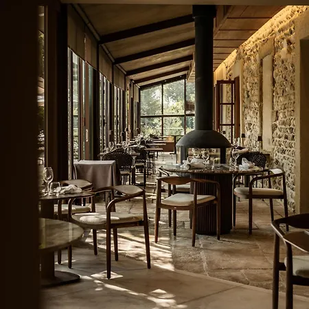 & Restaurants - Maison Chabran מלון 4*