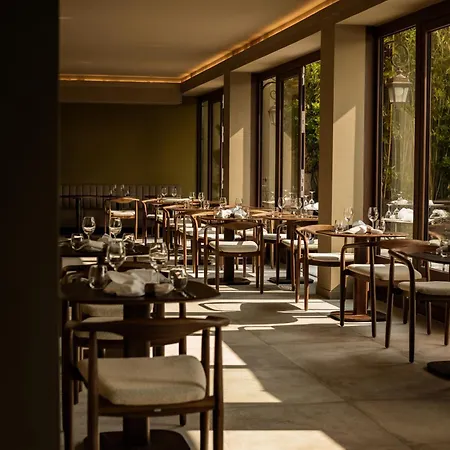 מלון & Restaurants - Maison Chabran Pont-de-lʼIsère