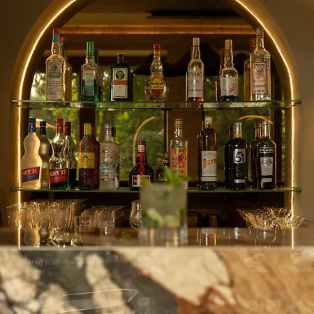 Hotel & Restaurants - Maison Chabran