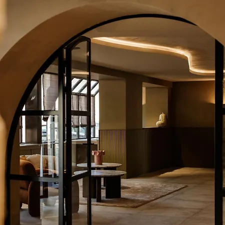 Hotel & Restaurants - Maison Chabran Pont-de-lʼIsère