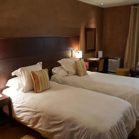 & Restaurants - Maison Chabran Szálloda 4*