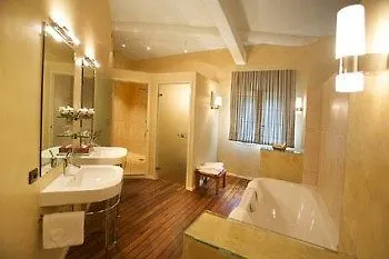 & Restaurants - Maison Chabran Hotel