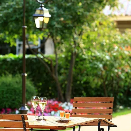 Hotel & Restaurants - Maison Chabran