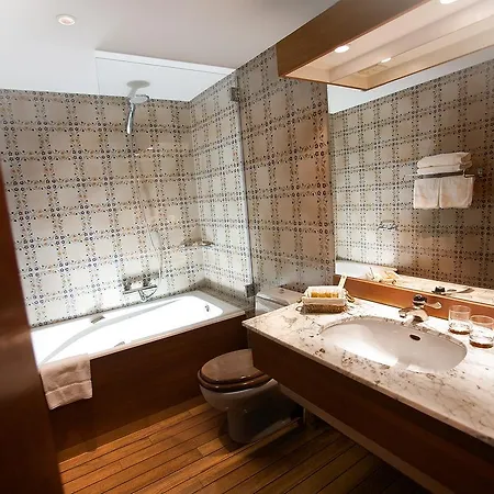 & Restaurants - Maison Chabran Pont-de-lʼIsère