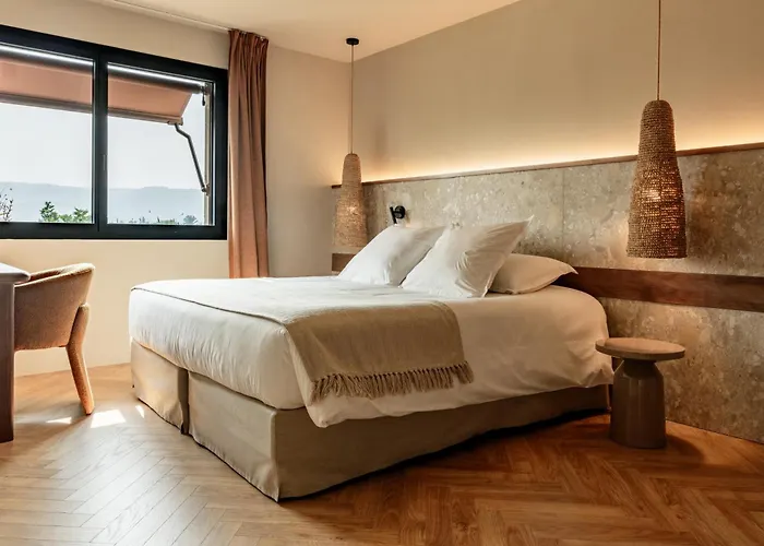 Hotel & Restaurants - Maison Chabran