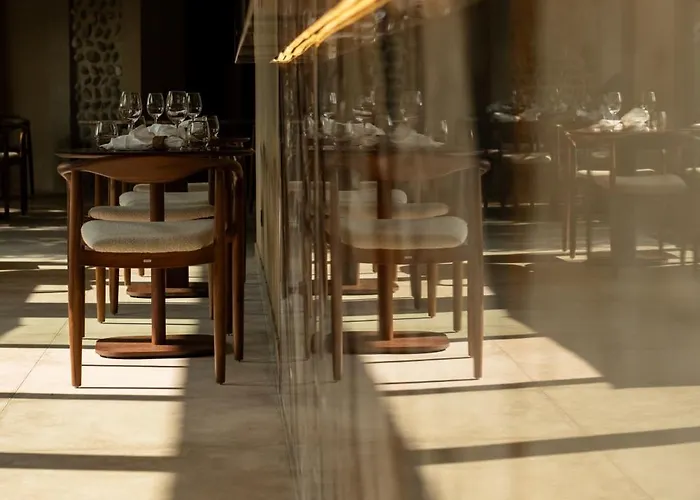& Restaurants - Maison Chabran Pont-de-lʼIsère