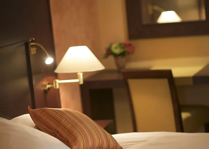 Hotel & Restaurants - Maison Chabran 4*