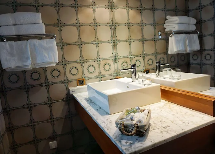 & Restaurants - Maison Chabran 4*