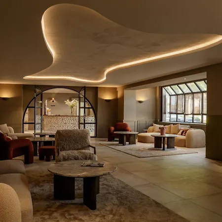 Michel Chabran Hotel Pont-de-lʼIsère