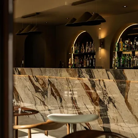 & Restaurants - Maison Chabran 4*