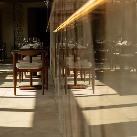 Hotel&restaurants - Maison Chabran Pont-de-lʼIsère