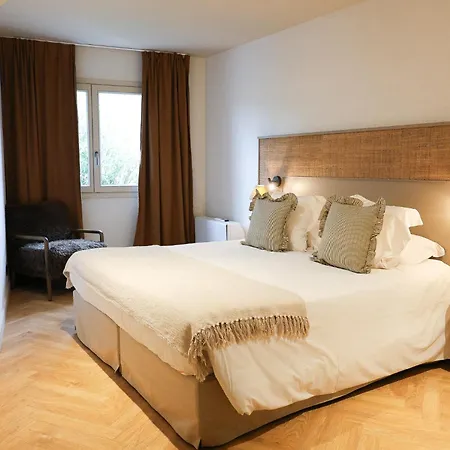 & Restaurants - Maison Chabran 4*