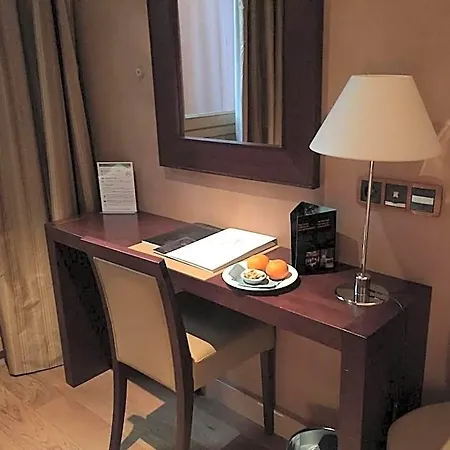 & Restaurants - Maison Chabran 4* Pont-de-lʼIsère