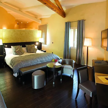 & Restaurants - Maison Chabran 4* Pont-de-l'Isere