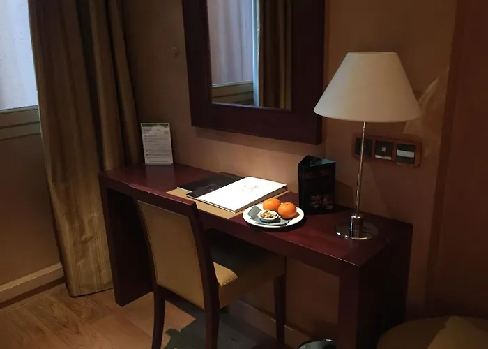 Hotel & Restaurants - Maison Chabran Pont-de-lʼIsère