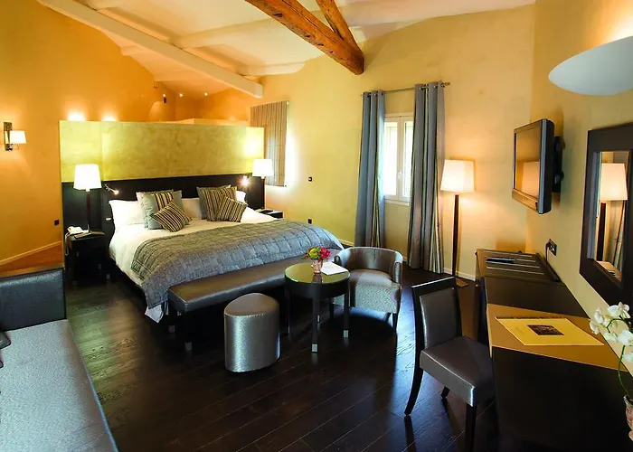 & Restaurants - Maison Chabran 4* Pont-de-lʼIsère